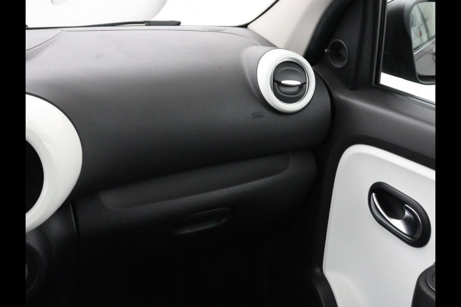 Renault Twingo Z.E. R80 Collection | SOH 77% | Climate control | Carplay | Navigatie | Bluetooth | Speedlimiter | DAB | LED | Origineel NL