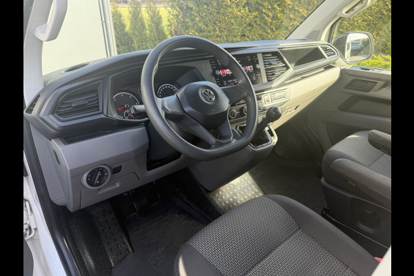 Volkswagen Transporter 2.0 TDI 150 PK / L2H1 / 1e EIG. / ALUCA INRICHTING / TREKHAAK / IMPERIAAL / CRUISE / AIRCO / NAVI