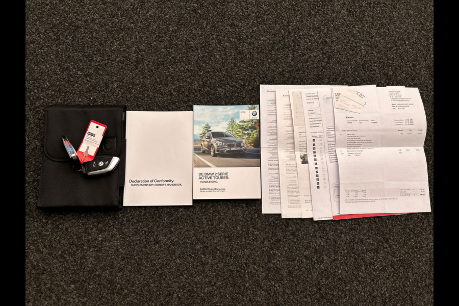 BMW 2 Serie Active Tourer 216d | M/Sport | Alcantara | Origineel NL | Camera | Cruise/Control | Stoel Verwarming |