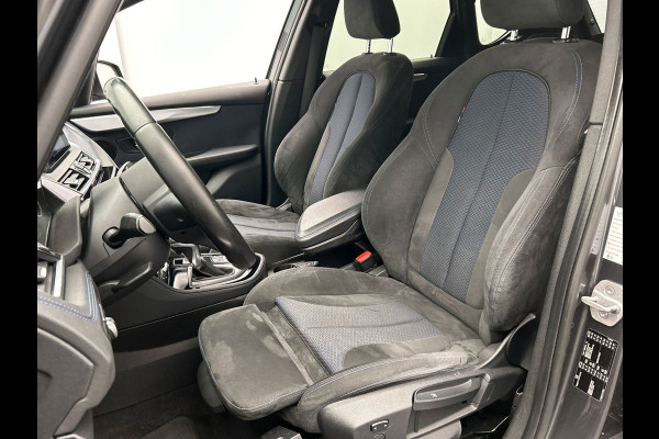 BMW 2 Serie Active Tourer 216d | M/Sport | Alcantara | Origineel NL | Camera | Cruise/Control | Stoel Verwarming |