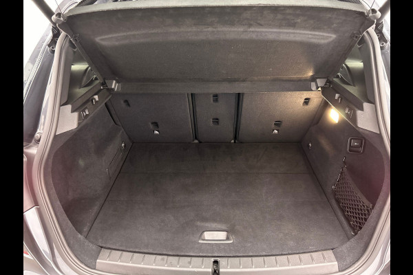 BMW 2 Serie Active Tourer 216d | M/Sport | Alcantara | Origineel NL | Camera | Cruise/Control | Stoel Verwarming |