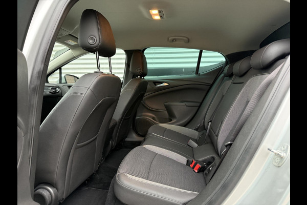 Opel Astra 1.2 Edition 2e Eigenaar|Navi|Clima|Camera|Cruise|Carplay|Stoel+Stuur verw|PDC V+A|Dealer onderhouden|N.A.P|APK tot 06-2027