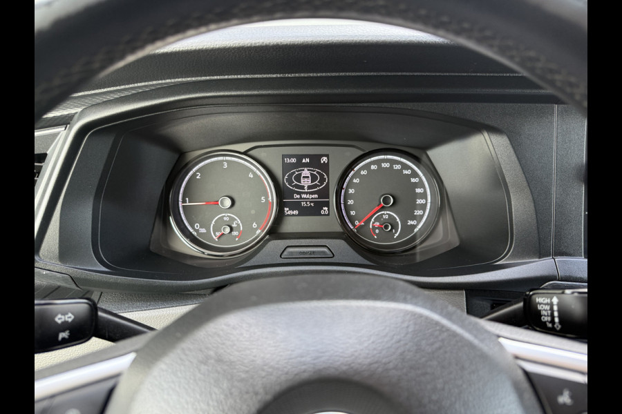 Volkswagen Transporter 2.0 TDI 111 PK HIGHLINE / STARLIGHT BLUE METALLIC / L2H1 / TREKHAAK / IMPERIAAL / CAMERA / CRUISE / AIRCO