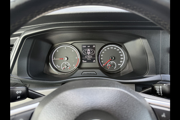 Volkswagen Transporter 2.0 TDI 111 PK HIGHLINE / STARLIGHT BLUE METALLIC / L2H1 / TREKHAAK / IMPERIAAL / CAMERA / CRUISE / AIRCO