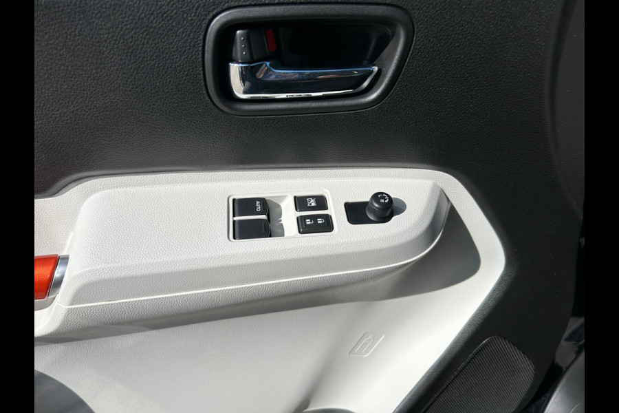 Suzuki Ignis 1.2 Select | CARPLAY | A.CAMERA | NAVI | STOELVERWARM | AUX/USB | SPOILER | APK T/M 1-4-2027 | GROTE BEURT + BOUGIES