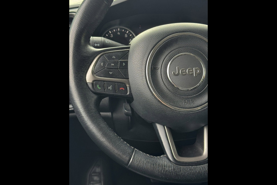 Jeep Renegade 1.4 MultiAir Limited - Automaat I Navigatie I Airco I Leer I Achteruitrij camera / PDC I Dealer onderhouden