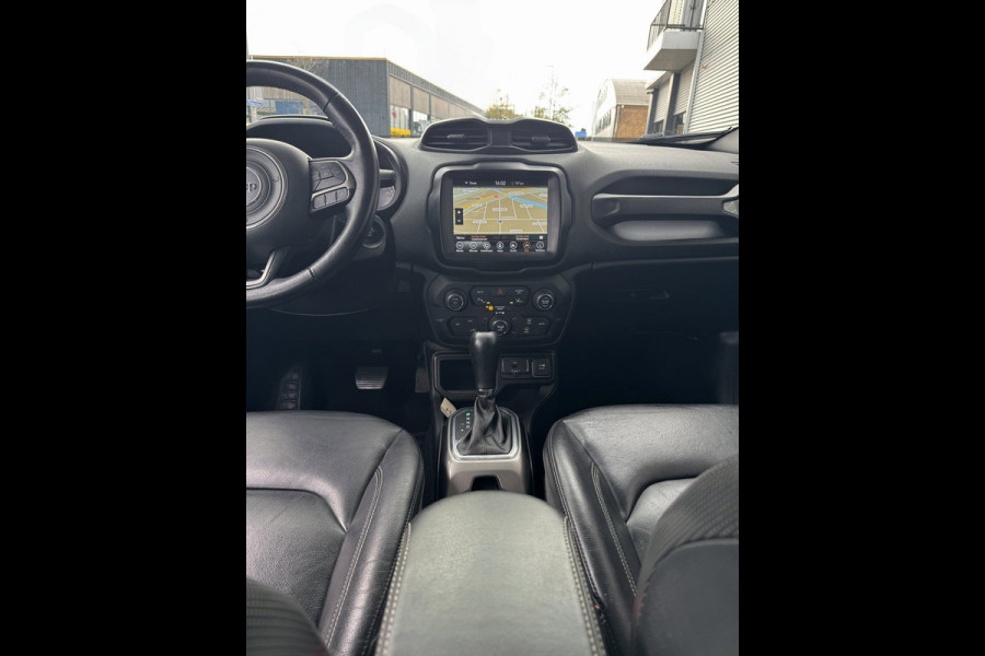 Jeep Renegade 1.4 MultiAir Limited - Automaat I Navigatie I Airco I Leer I Achteruitrij camera / PDC I Dealer onderhouden