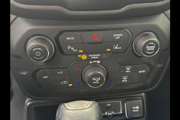Jeep Renegade 1.4 MultiAir Limited - Automaat I Navigatie I Airco I Leer I Achteruitrij camera / PDC I Dealer onderhouden