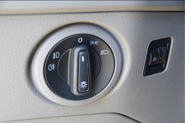 Volkswagen Crafter 35 2.0 TDI L3H2 3-ZITS, 140PK AUT. STANDKACHEL, GEV. ERGO COMFORT STOEL, CRUISE, NAVI, AIRCO