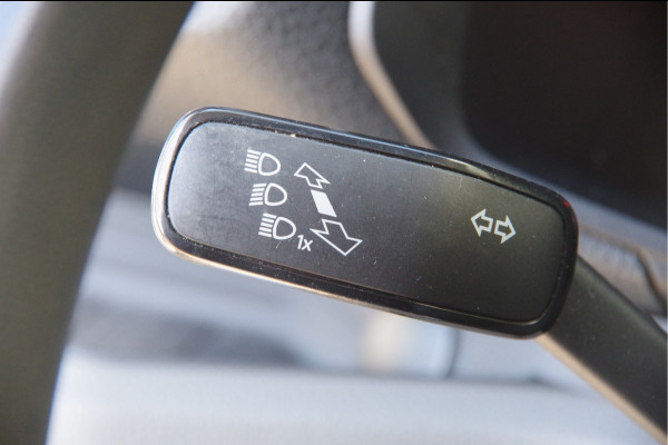 Volkswagen Crafter 35 2.0 TDI L3H2 3-ZITS, 140PK AUT. STANDKACHEL, GEV. ERGO COMFORT STOEL, CRUISE, NAVI, AIRCO