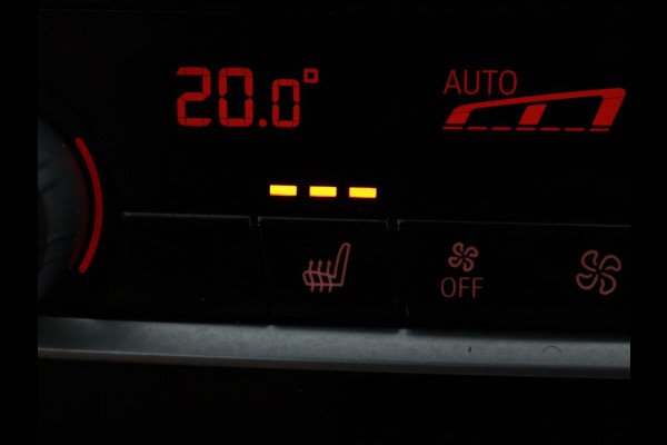 BMW 5 Serie 520i M Sport | Panoramadak | Head-Up | 360 Camera | Leder | Stoelverwarming | Carplay | Sfeerverlichting | Full LED | Park Assist | DAB | Live Cockpit | Sportstoelen | Navigatie | Dodehoek detectie