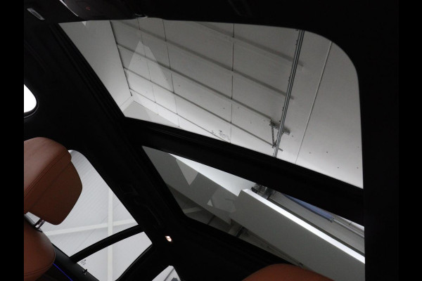 BMW 5 Serie 520i M Sport | Panoramadak | Head-Up | 360 Camera | Leder | Stoelverwarming | Carplay | Sfeerverlichting | Full LED | Park Assist | DAB | Live Cockpit | Sportstoelen | Navigatie | Dodehoek detectie