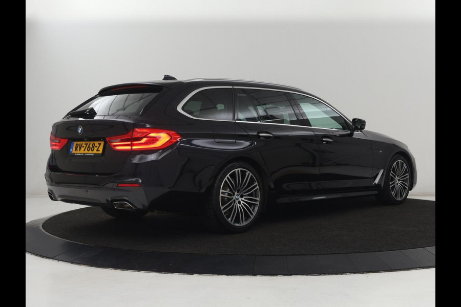 BMW 5 Serie 520i M Sport | Panoramadak | Head-Up | 360 Camera | Leder | Stoelverwarming | Carplay | Sfeerverlichting | Full LED | Park Assist | DAB | Live Cockpit | Sportstoelen | Navigatie | Dodehoek detectie