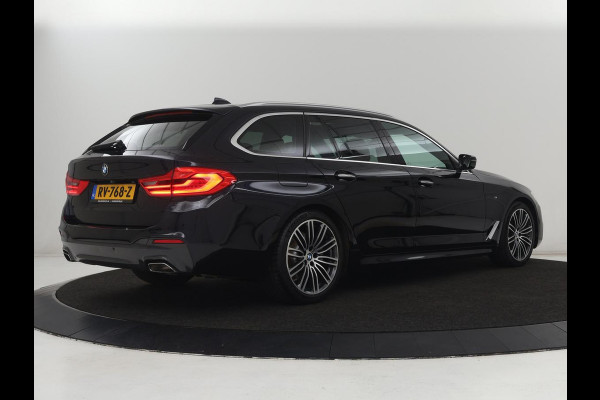 BMW 5 Serie 520i M Sport | Panoramadak | Head-Up | 360 Camera | Leder | Stoelverwarming | Carplay | Sfeerverlichting | Full LED | Park Assist | DAB | Live Cockpit | Sportstoelen | Navigatie | Dodehoek detectie