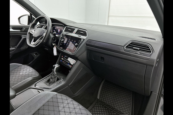 Volkswagen Tiguan 1.4 TSI eHybrid R-Line Business(GoedOnderH, Carplay, Stoel+StuurV, Camera, Trekhaak, Lane Assit, Auto Park, Etc)