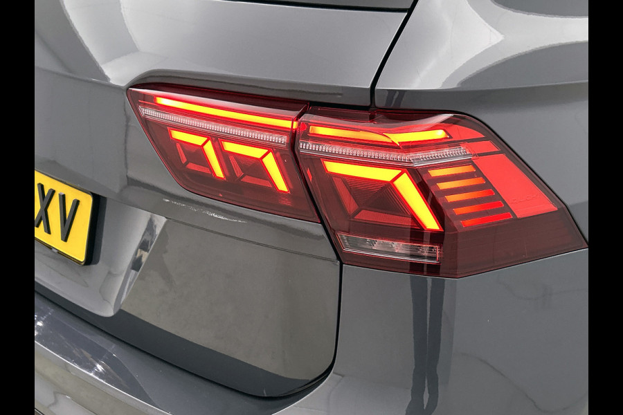 Volkswagen Tiguan 1.4 TSI eHybrid R-Line Business(GoedOnderH, Carplay, Stoel+StuurV, Camera, Trekhaak, Lane Assit, Auto Park, Etc)