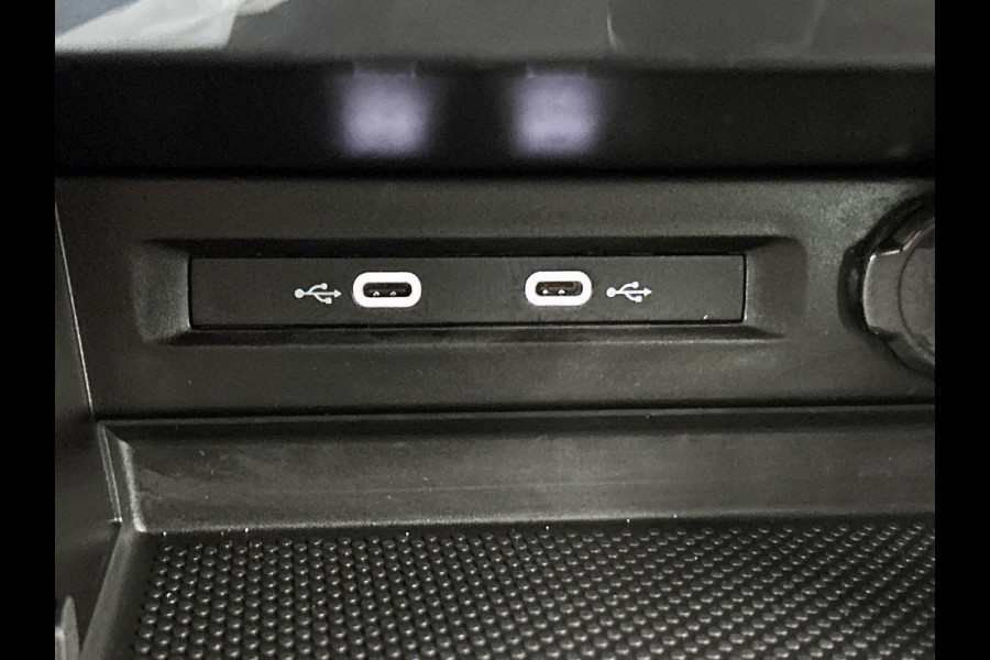 Volkswagen Tiguan 1.4 TSI eHybrid R-Line Business(GoedOnderH, Carplay, Stoel+StuurV, Camera, Trekhaak, Lane Assit, Auto Park, Etc)