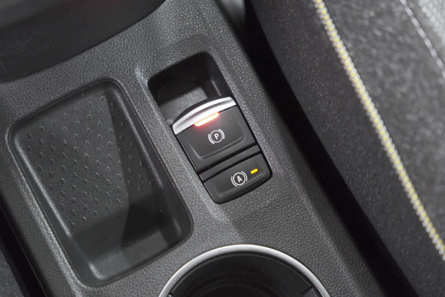 Renault Captur TCe 90 Techno | Camera | Navigatie | Apple Carplay | Pack Full Screen | 18 Inch Lichtmetalen Velgen