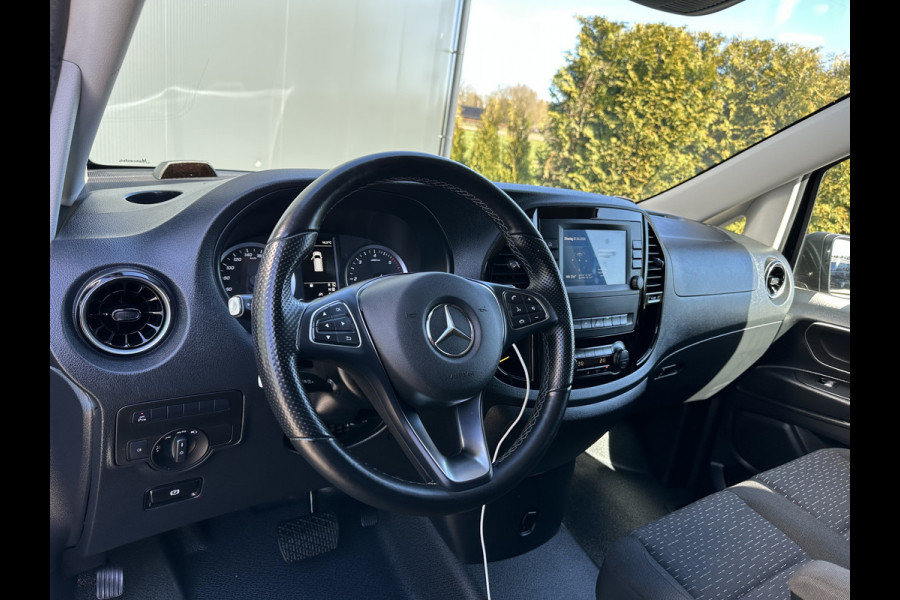 Mercedes-Benz Vito 114 CDI 136 PK / 9G-TRONIC / L2H1 / 1e EIG. / CAMERA / TREKHAAK / 2x SCHUIFDEUR / ECC / CRUISE / LED KOPLAMPEN