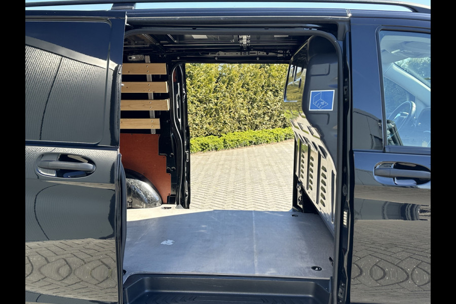 Mercedes-Benz Vito 114 CDI 136 PK / 9G-TRONIC / L2H1 / 1e EIG. / CAMERA / TREKHAAK / 2x SCHUIFDEUR / ECC / CRUISE / LED KOPLAMPEN