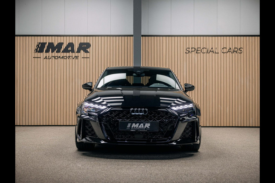 Audi RS3 Sportback 2.5 TFSI quattro | HULK edition | Carbon | Kuipstoelen | Sonos | Stoelverwarming |