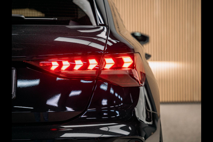 Audi RS3 Sportback 2.5 TFSI quattro | HULK edition | Carbon | Kuipstoelen | Sonos | Stoelverwarming |