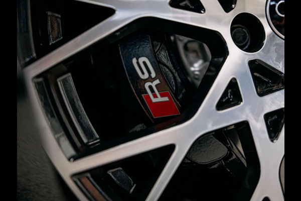 Audi RS3 Sportback 2.5 TFSI quattro | HULK edition | Carbon | Kuipstoelen | Sonos | Stoelverwarming |