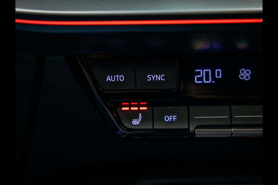 Audi RS3 Sportback 2.5 TFSI quattro | HULK edition | Carbon | Kuipstoelen | Sonos | Stoelverwarming |