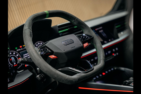 Audi RS3 Sportback 2.5 TFSI quattro | HULK edition | Carbon | Kuipstoelen | Sonos | Stoelverwarming |