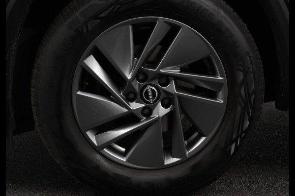 Nissan QASHQAI 1.3 MHEV 158pk Xtronic Acenta | Navigatie | Apple Carplay/Andoid Auto | Parkeersensor achter | Camera | Adaptive Cruise Control | Blind Spot Assist | Stuur- en stoelverwarming | Ledverlichting | Climatronic