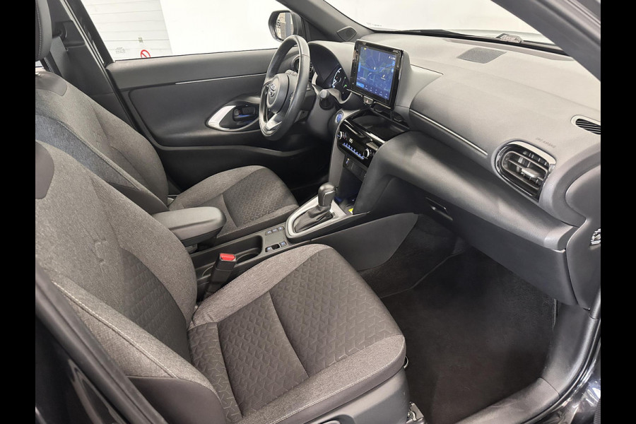 Toyota Yaris Cross 1.5 Hybrid Dynamic Navigatie Apple Carplay/Android Auto Camera Parkeersensoren achter Adaptive Cruise Control Full LED Lichtmetalen velgen Climate Control