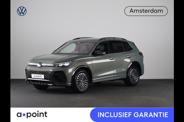 Volkswagen Tiguan 1.5 eHybrid R-Line Edition 272 pk Automaat (DSG) | SOH 98% | Verlengde garantie | Navigatie | Panoramadak | Trekhaak (wegklapbaar) | Parkeersensoren (Park assist) | Rondomzicht camera | Stoeleverwarming v/a/ | R-Line |