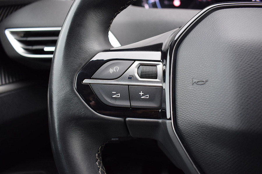 Peugeot 3008 1.2 PureTech Allure | Half Leer | Camera | HUD | Apple CarPlay
