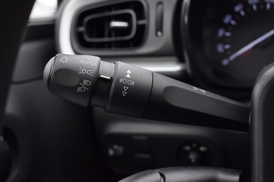 Citroën C3 1.2 PureTech Feel | Apple CarPlay | Cruise | LED | Climate