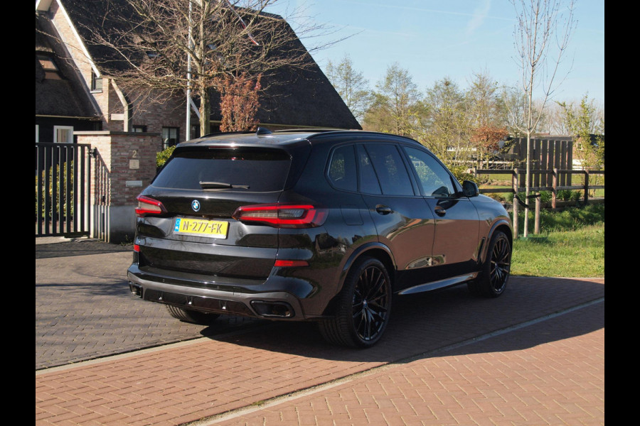 BMW X5 xDrive45e High Executive | M-Pakket | Carbon Pakket | Bowers & Wilkins | Saphirschwarz metallic | NL-Auto |