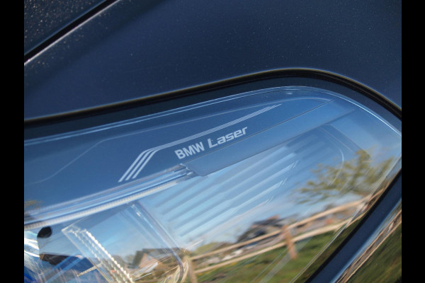 BMW X5 xDrive45e High Executive | M-Pakket | Carbon Pakket | Bowers & Wilkins | Saphirschwarz metallic | NL-Auto |