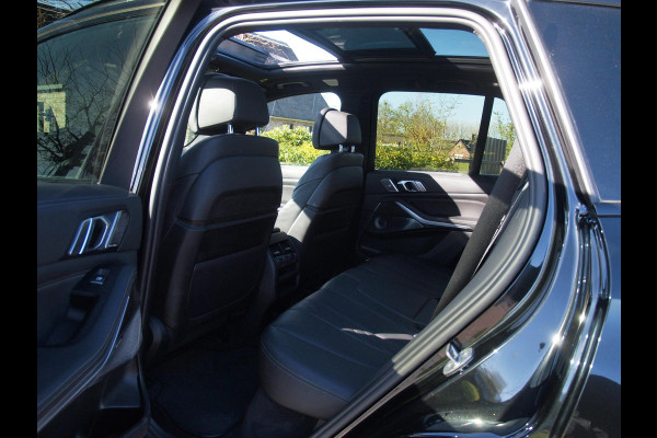 BMW X5 xDrive45e High Executive | M-Pakket | Carbon Pakket | Bowers & Wilkins | Saphirschwarz metallic | NL-Auto |