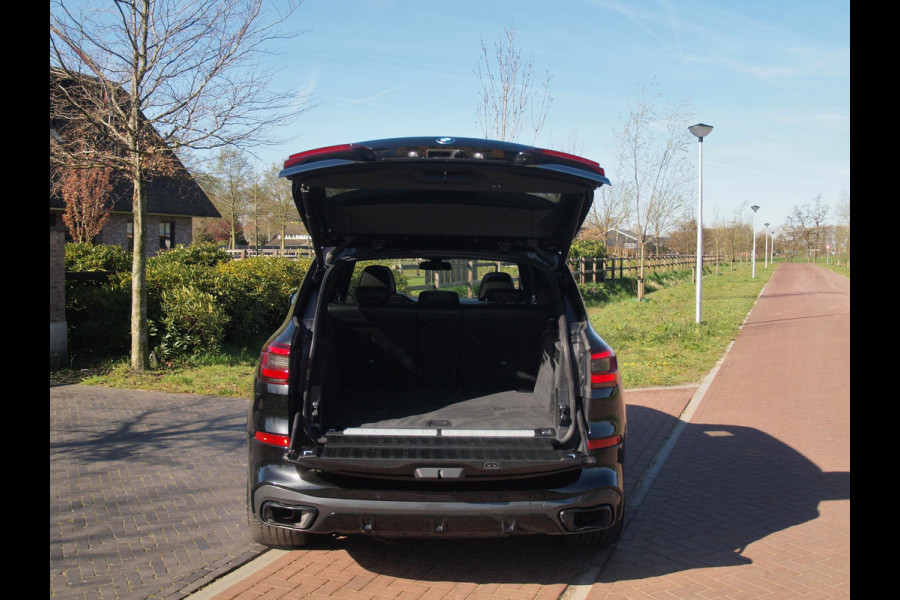 BMW X5 xDrive45e High Executive | M-Pakket | Carbon Pakket | Bowers & Wilkins | Saphirschwarz metallic | NL-Auto |