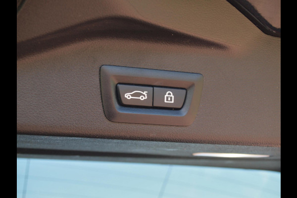 BMW X5 xDrive45e High Executive | M-Pakket | Carbon Pakket | Bowers & Wilkins | Saphirschwarz metallic | NL-Auto |