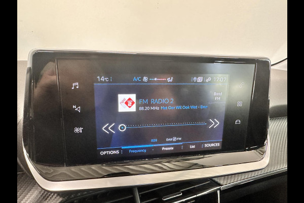 Peugeot 208 1.2 PureTech Active Pack Airco Navi Carplay PDC Achter Full LED Cruise Control 16" LM Velgen Distributieriem reeds vervangen!