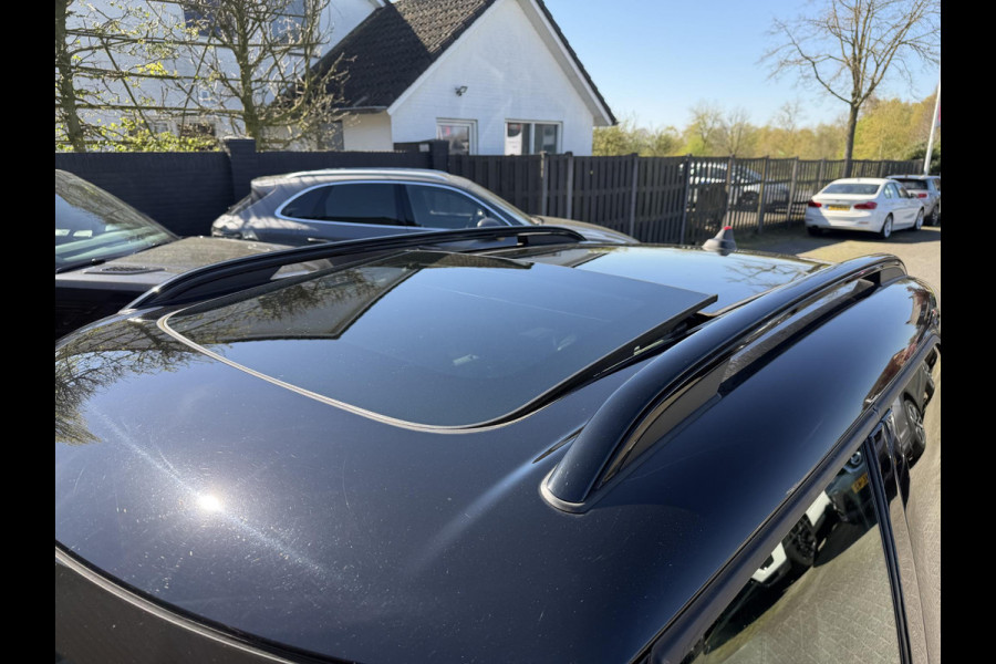 MINI Countryman 1.5 Cooper S E ALL4 Chili | Panoramadak | Camera | Head-Up Display | Harmon Kardon | Navigatie | Elektrische Achterklep |