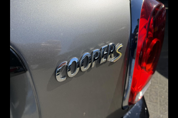 MINI Countryman 1.5 Cooper S E ALL4 Chili | Panoramadak | Camera | Head-Up Display | Harmon Kardon | Navigatie | Elektrische Achterklep |