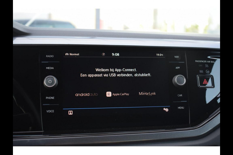 Volkswagen Polo 1.0 TSI Highline Business R | R-Line | Apple CarPlay | Half Leer | Sportstoelen