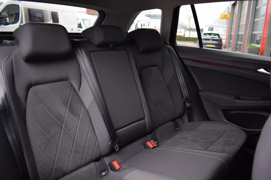Volkswagen Golf Variant 1.0 eTSI Life Business | Climate | Cruise | Carplay |