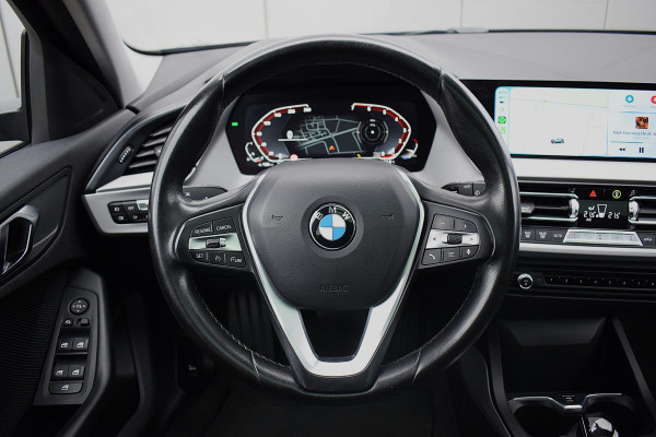 BMW 1-serie 118i Executive Edition | Pano | Apple CarPlay | LED | Virtual