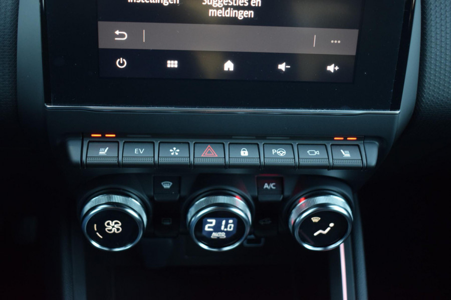 Mitsubishi Colt 1.6 HEV First Edition | Stuur- en Stoelverw. | Bose | Half Leer | 360 Cam