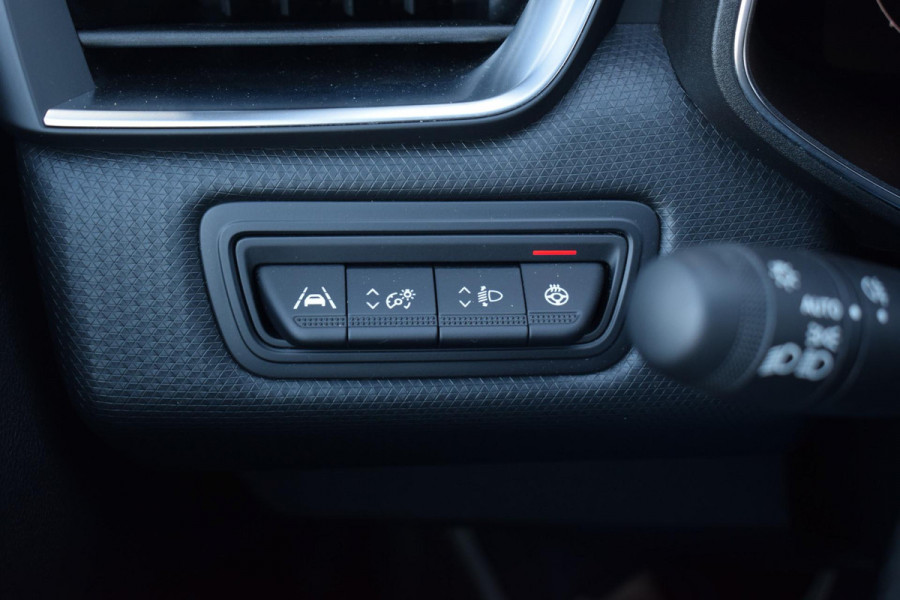 Mitsubishi Colt 1.6 HEV First Edition | Stuur- en Stoelverw. | Bose | Half Leer | 360 Cam