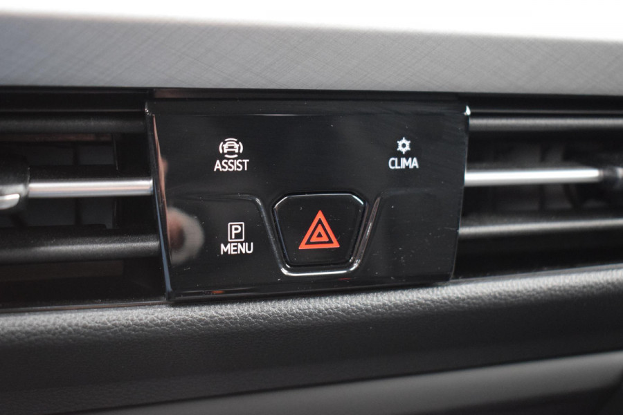 Volkswagen Golf Variant 1.0 eTSI Life Business | Stuur- en Stoelverw. | Sportstoelen | LED | Massage