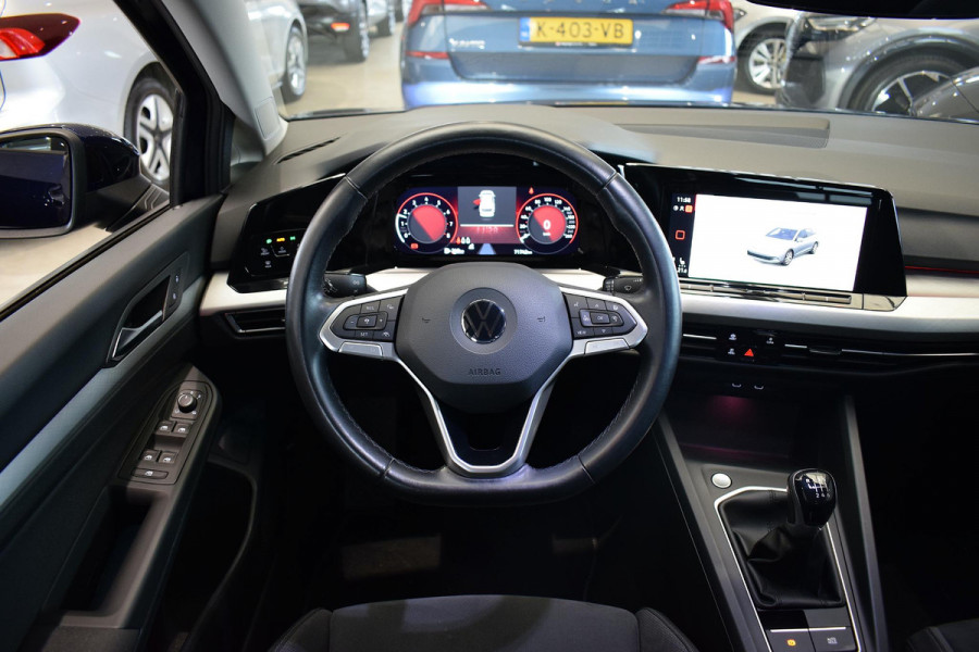 Volkswagen Golf Variant 1.0 TSI Life Business | Apple CarPlay | Stuur- en Stoelverw. | Camera