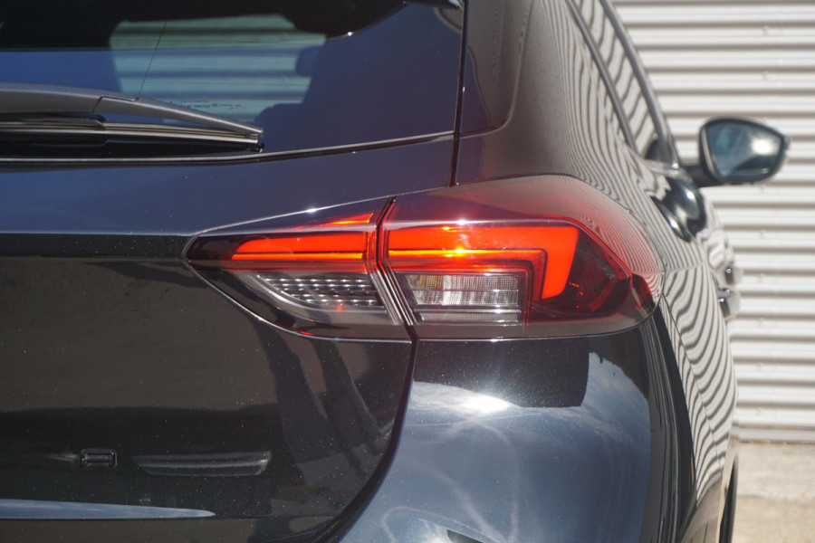 Opel Corsa 1.2 Turbo 100 Pk Ultimate Opel Corsa 1.2 Turbo 100 Pk  Ultimate | Navigatie Pro | Climate Control | Winter pack | Parkpilots/Camera 180° | Alcantara | All Weather banden | Keyless |